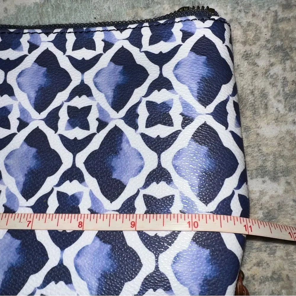 Elliot Lucca Blue and White Patterned Women's Clutch